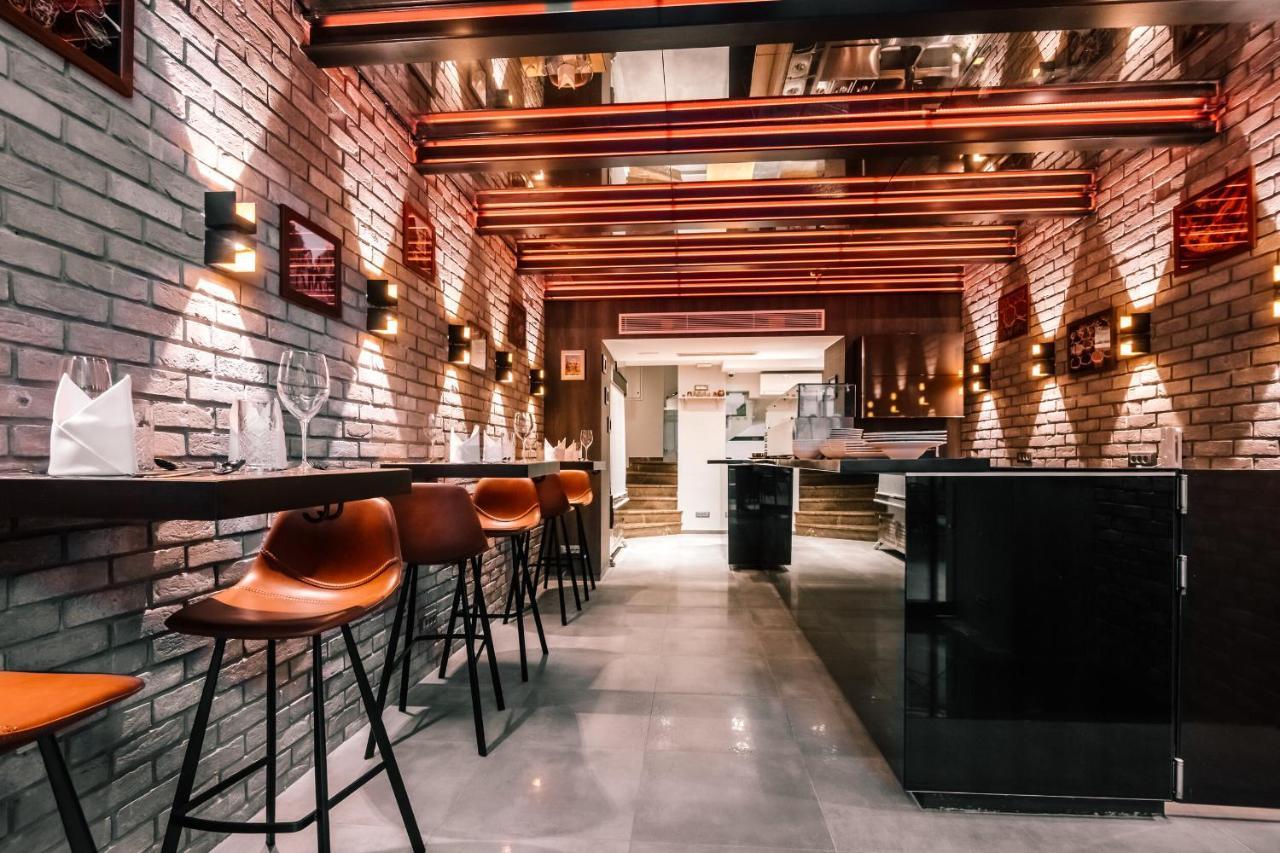 Cozy Getaway In Heart Of City - J Zagreb Extérieur photo